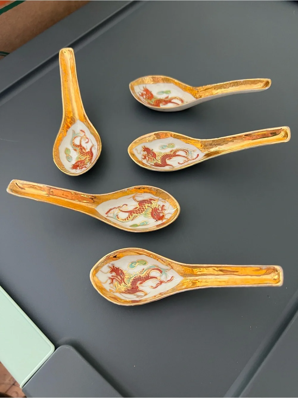 Set of 5 Chinese porcelain spoons